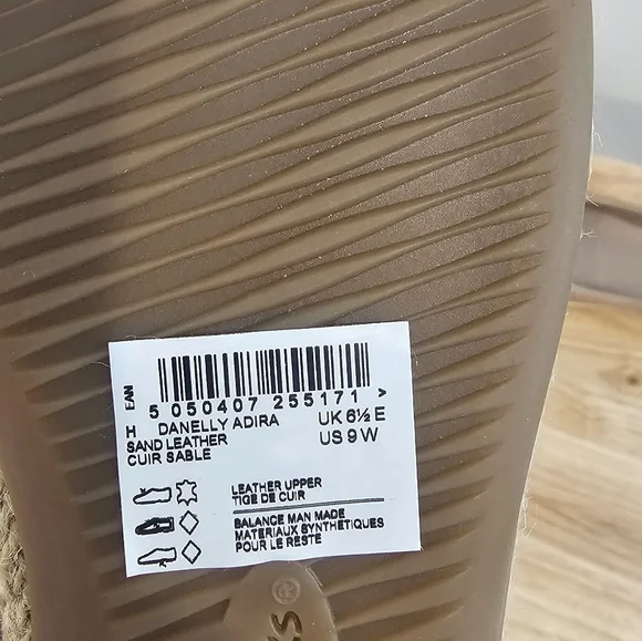 NWT Clark's Women's Tan Flexy Round Toe Ballet Flats Size-9 - Picture 5 of 7